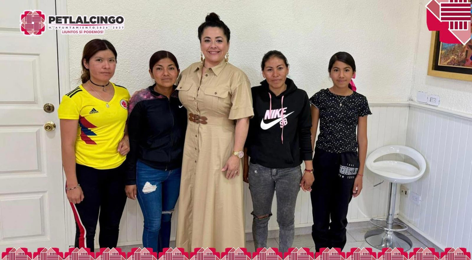 Aporte económicamente para la organización del torneo femenil de futbol cinco, que se lleva cabo en la festividad de El Limón, con motivo de su fiesta anual.