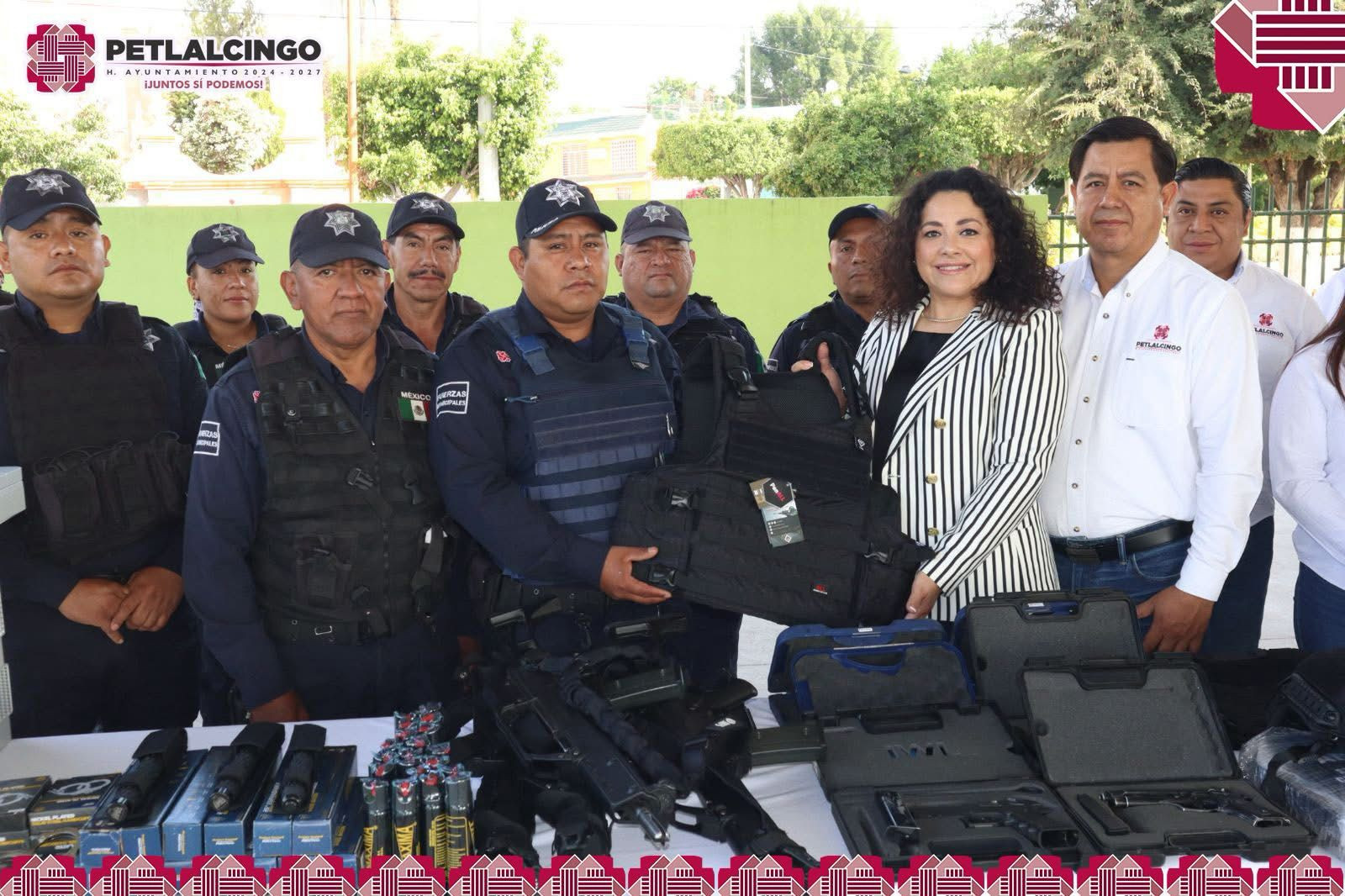 Dotamos de armamento, uniformes y equipo a los integrantes del cuerpo de seguridad pública de nuestro municipio.